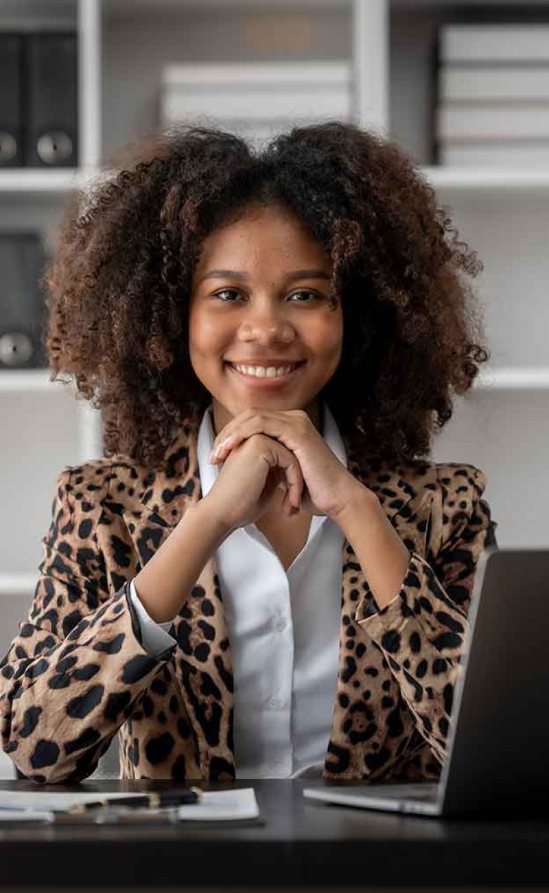 african-american-business-woman-working-debtor-d-2026-03-19-22-07-31-utc